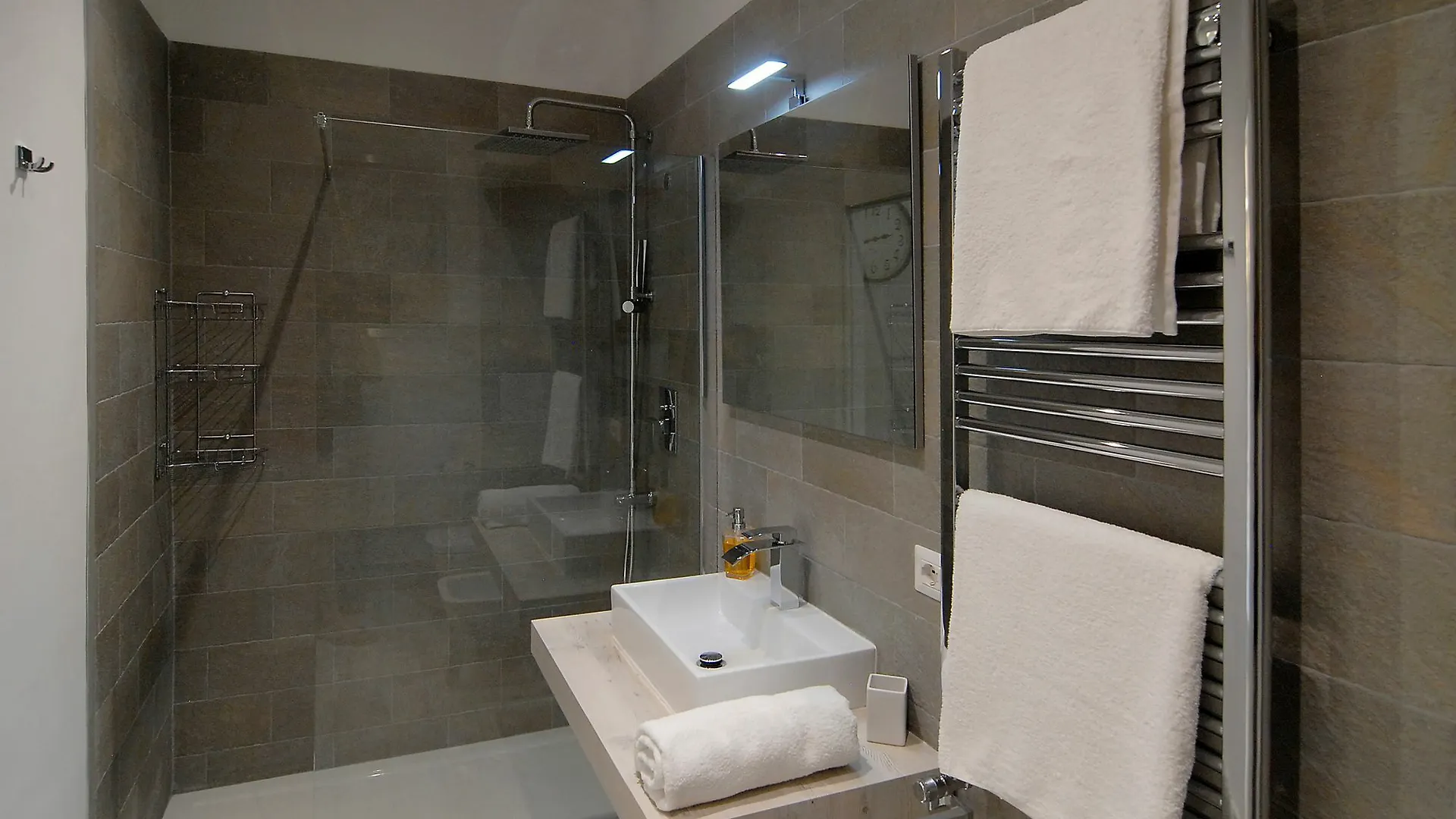 B&B Tiburtina Garden Roma Oda ve Kahvaltı